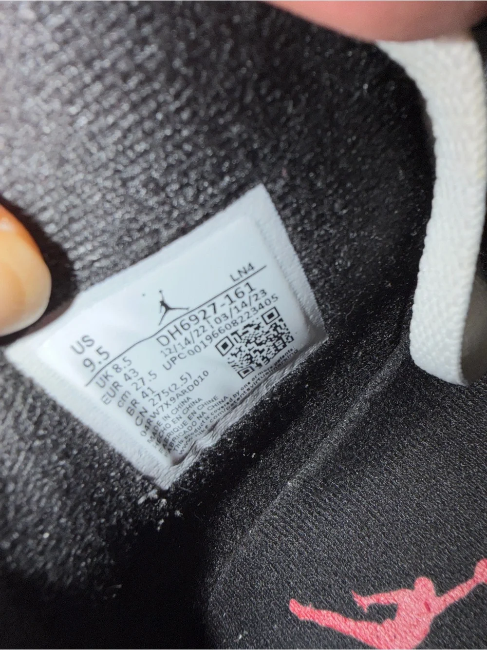 Jordan 4 ‘Red Cement’